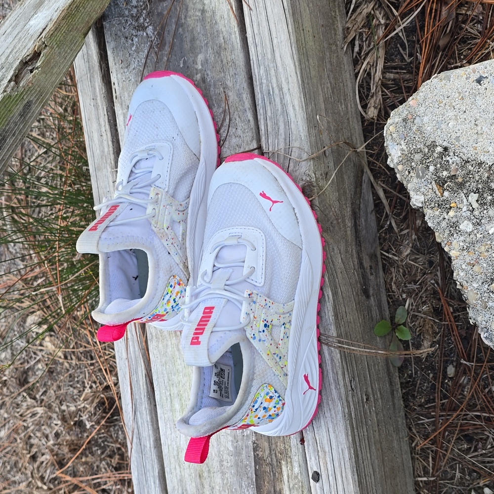 Shoes - Picture 4 of 4